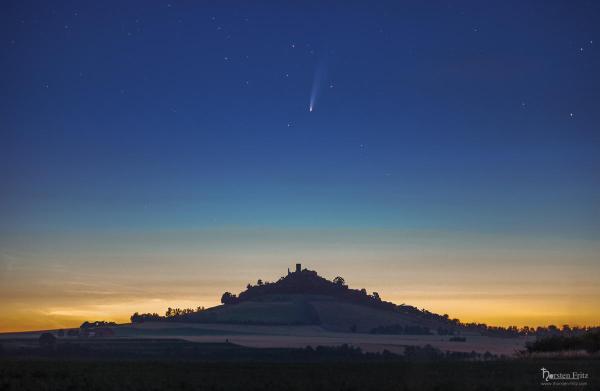 Neowise Desenberg2