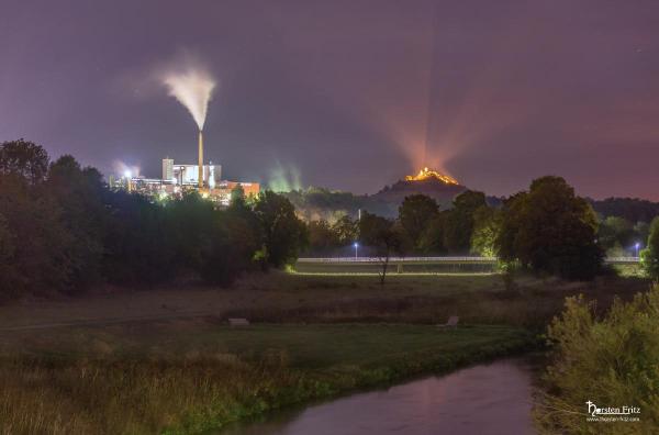 Zuckerfabrik Warburg bei Nacht