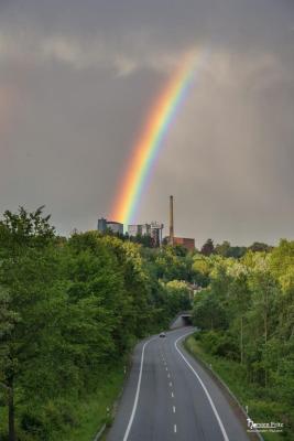 Regenbogen über Zuckerfabrik Warburg