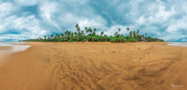 Sri-lanka-Hikkaduwa Beach