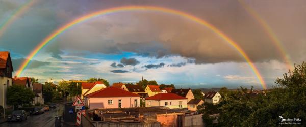 Regenbogen über Warburg